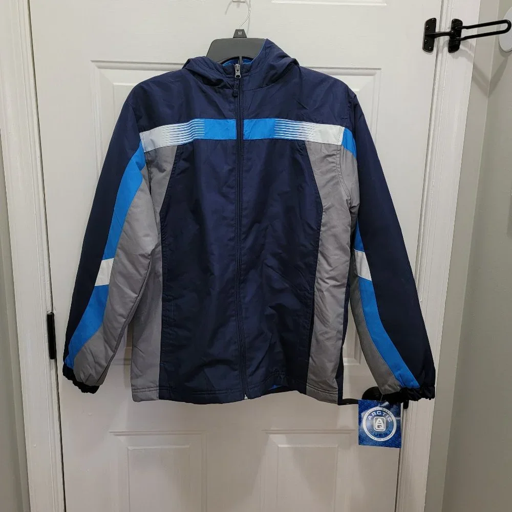 NWT Arctic Quest Boys Hooded Winter Jacket Size L (14/16)